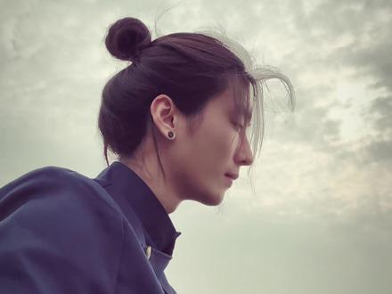 “好久不见,悟” #夏油杰 #长发男生 #感觉至上
