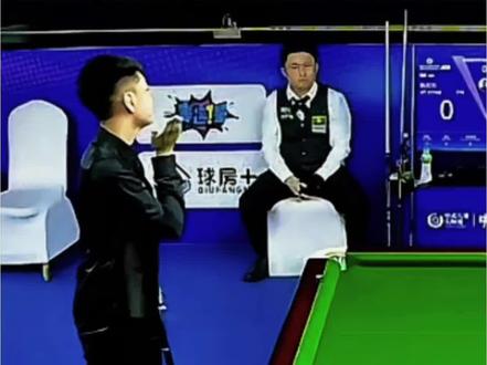 百步穿杨徒弟十步穿杨开局五连鞭将缅甸球王打成背景板,但关键时刻却走位出现致命失误,你们觉得杨绍杰还能翻盘吗?#台球 #台球比赛 #这台球一打一个不吱声 #杨绍杰 #夏李傲