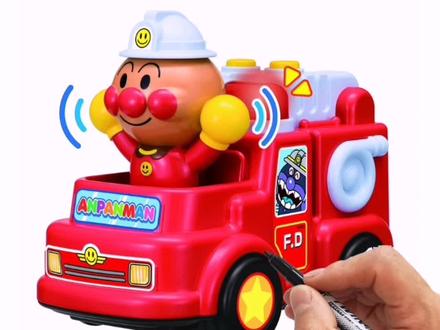 #无雪花不夏天 @我爱雪花 今天教小朋友们画消防车,小朋友们你们知道消防车是用来做什么的吗#简笔画#简笔画的日常