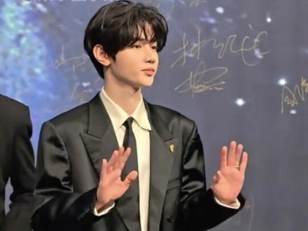 没事的章昊老师下次就知道了哈哈哈哈#章昊 #赖伟明