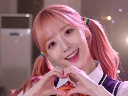 谁懂啊!米拉为抢舞房,和鲁米拼 Kpop 舞蹈,全程甜辣感拉满!#动画 #猎魔女团 #小朋友都爱看