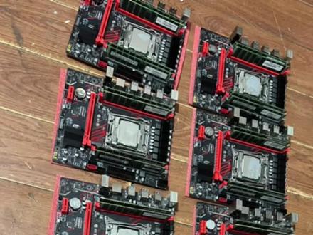 #游戏搬砖主机#七彩虹1660s #e5主机
x99/2696v3/64g/512g/1660ti#diy电脑 #组装电脑