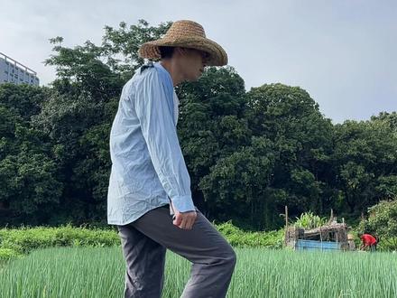 #迈克尔杰克逊 种菜的大妈看了都说太简单了#太空步教学