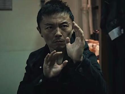 也算和#谢苗 苗哥有过一面之缘!低调随和敬业的好演员!华人功夫电影再次崛起!恭喜苗哥携中国功夫走向国际!#电影火遮眼 #火遮眼 @谢苗