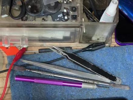 同城精选#荣耀play 换电池教程