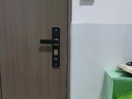 新鞋开箱 |威量炽速1.0,白色很帅 |海尔斯818s
#跑鞋 #中长跑 #跑步 #新鞋开箱 #39码的cb