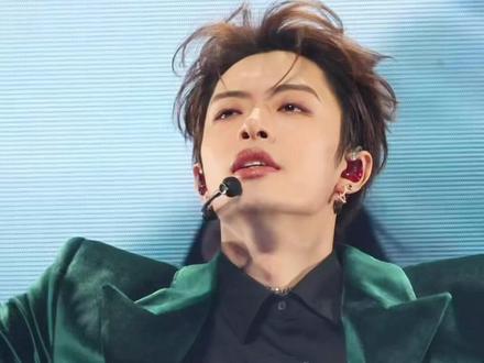 我要怎么跟你们解释我看的是正经演出呢#木子洋 #爱慕困 #曼妙 #我担秒了全世界 #oner狂欢巡演日记