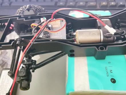 莽牛模型mn128 莽牛300原装遥控前后方向调整教程设置 莽牛模型mn128 莽牛300原装遥控【 改外转子后】 前进力气<后退情况 遥控调整