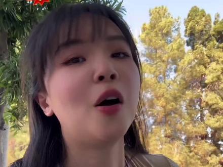 6-15更新一些大家好奇的英文翻译
钦天监 = Imperial Astronomical Bureau
天文司 = Astronomical Division
漏刻司 = Timekeeping Division
神木司 = Forestry Division
相度司 = Geometry Division
————-
我还在看第六集,我的美国同事已经看到二十多集了……
她还说:“The male lead is sooo handsome. In another life, he’s my husband.”
我只能说:嗑剧女孩的发言,真的全球通用 😂
#藏海传 #文化输出 #口语 #外国人 #英文