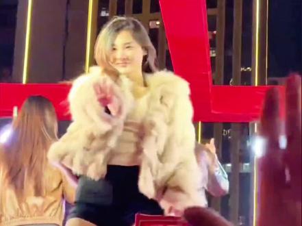 繁峙紫金V怀仁城建局 元宵节彩车大比拼,山西彩车火了