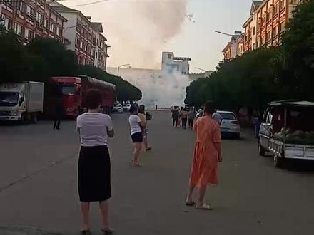 湖南华容县一中出两个清华大学生