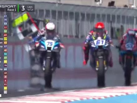 #瓦伦丁德比斯#张雪机车#WSBK 匈牙利站!最后20秒连解说员都想放弃了,瓦伦丁德比斯使出杀手锏生吃两台雅马哈精彩绝杀夺冠回放!