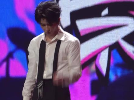 无剪辑原声版 别说是ai了
视角有点摇晃容易晕车的宝不要盯着看
消音的部分是因为不想这个lmp姐姐被开
再就是无意义部分倍速了
#穆祉丞 #穆祉丞我永远倾听你 #橹穆