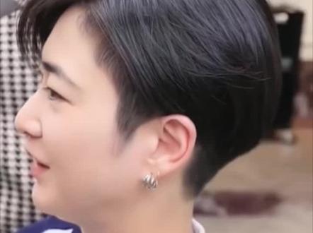 港风复古嬉皮士女士碎盖 #超飒短发女生