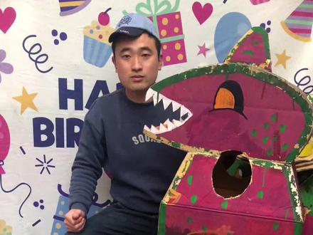 #纸箱恐龙 孩子们,你们要的纸箱恐龙战衣教程、恐龙爸爸给你们做好了✌️#抖音小助手 #亲子手工#当事人在抖音@DOU+小助手#搞笑#搞笑一家人 #禹禹