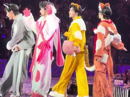 梦回睡衣局直播 #d4 #desire4曼谷演唱会 #观众视角 #台上台下双向奔赴 #非常珍贵的舞台瞬间