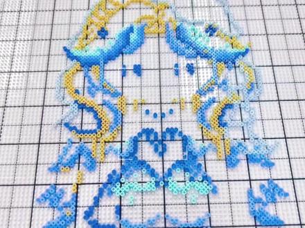 拼豆DIY | 王昭君fmvp~长夜焕生(王者荣耀)
本命王女士,昭君姐姐真的太美了~
一开始并没有玩昭君的,因为喜欢的电竞选手玩这个方式很厉害,自己就去玩了
然后一发不可收拾
美丽冻人真的具象化了
@遇安exm 老师的图纸,也太美了吧
花了两个半小时完成了它,真的太美了~(˶╹ꇴ╹˶)~
#王者荣耀 #王昭君 #拼豆 #王者农药 #王者