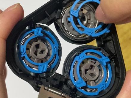 飞利浦剃须刀刀头刀片拆解,可以联系维修服务#机械表