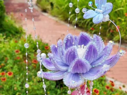 被催爆的蝴蝶荷花灯教程来咯 中秋就提它了!#扭扭棒荷花灯