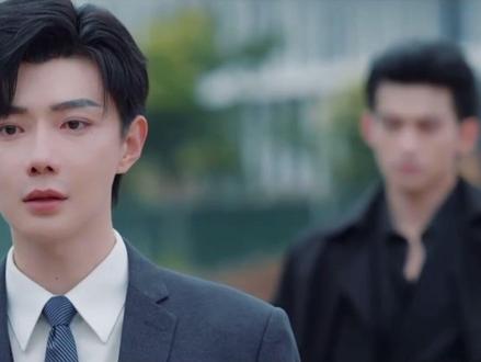 游书朗在樊霄利用他人轮番威逼胁迫下终究累了心死了,他渡不了别人,连自己都渡不了
#郝熠然 #云旗