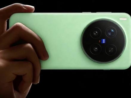 vivoX300S首发价格及配置预测! 确定了!超能小V单vivoX300S将于3月30日正式发布,将搭载天玑9500 + V3 影像芯片,6.78 英寸京东方 Q10+ 1.5K 144Hz 直屏,7100mAh大电池,2 亿主摄 + 潜望长焦、满级防尘防水、超声波指纹、全安排上了!预估首发价4399,叠加国补和平台补还能更低。
#vivox300s #vivox300s价格 #vivox300s多少钱 #vivox300s发布时间 #国补