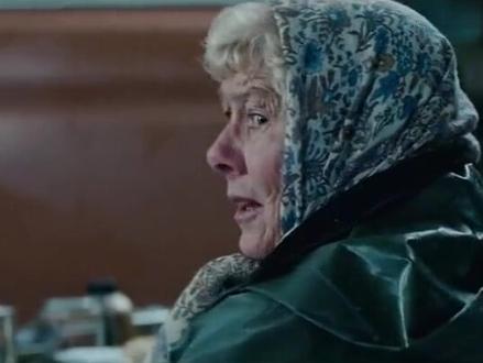 飞龙特工队,主战坦克飞天暴打捕食者