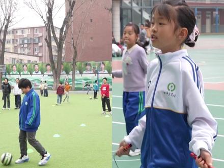 在中小学的课堂上,体育的“智慧”与“温度”每天都在发生。戳视频,来看科技怎样助力健康发展,让孩子们在操场上动起来→#健康第一