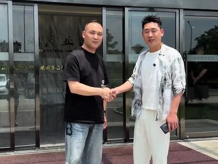 #上热门话题🔥🔥🔥 湖州南太湖产业园花8个亿建造的30万园区厂房、总占地243亩、整体招租、湖州地处长三角中心腹地、距离上海130公里、杭州75公里、南京220公里,是环杭州大湾区核心城市和上海1➕10同城化都市圈!
离虹桥、浦东、杭州萧山,南京四大国际机场1小时经济圈内。区位优势明显、自然禀赋优越、人文底深厚、产业特色鲜明、营商环境优良。
此外园区距离长深高速湖州北互通仅700米,距离104国道也仅有500米、东临码头港口。
距离湖州高铁站仅15分钟车程,距离湖州市区10分钟路程。
园区配套齐全。
人才项目资助,最高2亿元
人才安居政策,最高600万元
南太湖精英计划,最高1000万元
南太湖特支计划,最高40万元
大学生招引计划,最高50万元
绿卡服务,子女入学,投融资支持!
园区大小面积均可以出租、有喜欢的欢迎随时来实地考察哟!