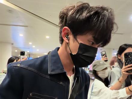 法宣阁你和小述和好了吗 “我要去找他”
“我要去找他!”
不是没吵架而是他要去哄!
#法嘉 #法嘉致富 #贺嘉述 #法宣阁
#追星女有的是力气和手段