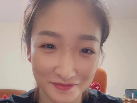 今天晚上19点半,来我的抖音直播间, 一起听我们国乒女队的故事。@陈梦 @孙颖莎🇨🇳 @王曼昱