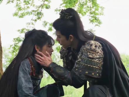 逐玉:原来长玉不是气谢征隐瞒身份,而是两人不再匹配的身份令她感到自卑了#逐玉 #张凌赫 #田曦薇