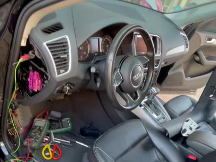 奥迪主驾驶不工作检查主打铁正常主供电无电源检查,利用万用表直供电,座椅工作#汽车维修技术 #修车日常 #精诚汽车