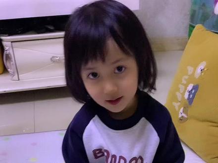 #萝卜纸巾猫咪 #女儿控 这也太好玩了,哈哈哈#日常分享