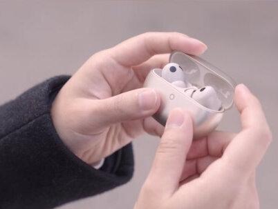 全球首款星闪耳机登场!华为 FreeBuds Pro 5 解锁母带级无损音质新体验 #华为即将发布首款星闪耳机 #无线耳机音频传输技术的发展趋势 #那些国产技术打破国外垄断