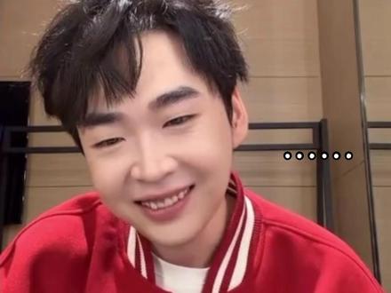 七仙子你们是要弃养王广吗!!😀笑得我起来打了一套太极拳…团综没开播就如此有活儿吗!!
#王广 #八仙子 #喜人团综来了 #王王队