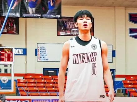 张博源下赛季在克雷顿大学能打上轮换吗?#ncaa #张博源 #中国男篮 #篮球