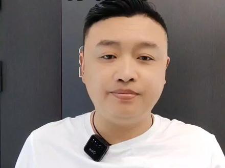 门锁的反锁功能键,只要反锁,无论是指纹锁或者机械锁,反锁了,外面任何人都打不开。#密码锁防盗门推荐 #武穴同城装修的朋友看过来 #武穴门窗装修设计 #武穴门窗装修国哥