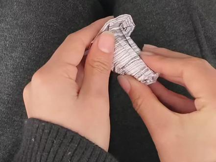 治愈系折纸|一顶帽子,一只惊喜
#折纸#魔术#亲子互动#惊喜手工#折纸帽子