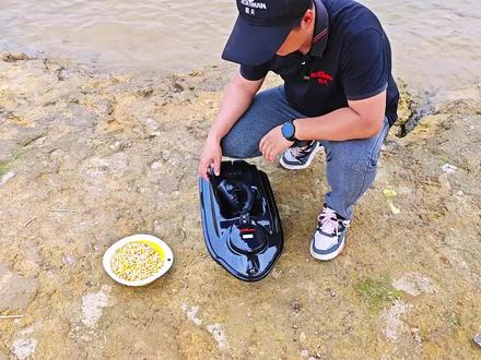 船夫科技
AL基础款的操作讲解
讲的很详细,再不懂就直接打电话给我吧!
高性价比,2023年升级最新型号
钓鲢鳙,钓胖头,库钓,湖钓 首选!
四款型号,任您选择,需要请在下方留言!
#打窝船 #船夫