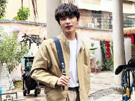 对不起 下次一定不玩梗了…@吴添豪_ @小添才BB机 #吴添豪 #草地牛 #抽象