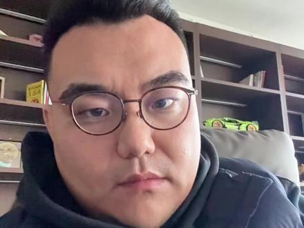 小白很难接到大厂Ai 漫剧订单 各位散修同学,我理解大家怕踩坑,但你别找我跟查户口本一样问我成不?第一,我有不收你米。第二,我是掏出去的那个,我都没怕被骗了怎么还那么多问题?#漫剧 #ai #独立思考 #内容太过真实 #创业