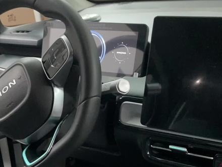 埃安Y PLUS拆装多媒体主机 无损安装DSP 低音炮