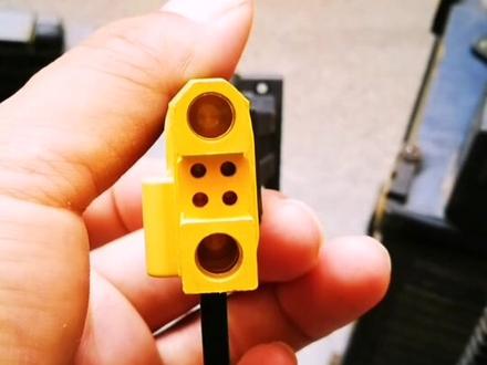 充电器报警、电池插头发热有糊味的解决办法……#无人机 #无人机打药 #植保机