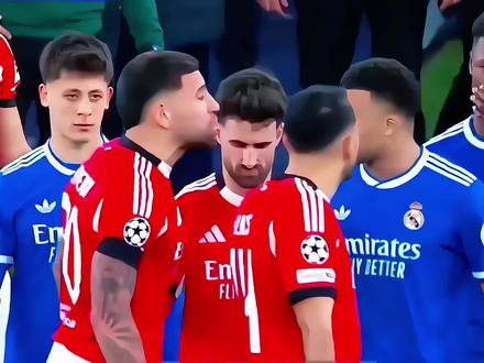 输不起?本菲卡正式申诉,巴尔韦德挥拳事件引爆伯纳乌前夜#皇马vs本菲卡 #皇家马德里 #维尼休斯 #巴尔韦德#穆里尼奥