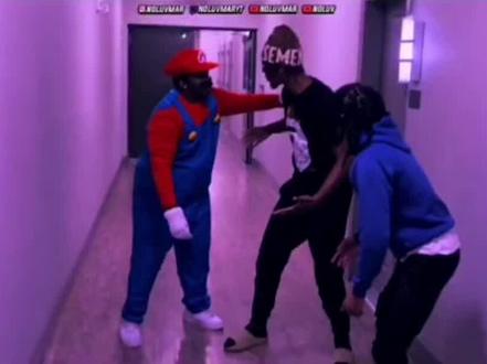 敲门恶搞2 搞笑#老外真会玩 #老外搞笑集锦