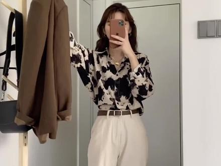 #抖音小助手 #秋季搭配 棕色西装的各种搭配,很秋天啦~