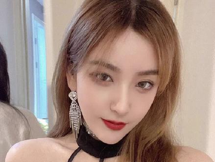 开奔驰,喝战马,我们一起看Rita!!!#lpl #lol #rita #lpl解说rita