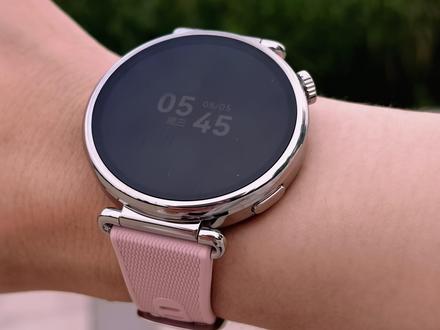 华为WATCH GT7自动识别运动模式记录步数~#此刻就出发 #华为WatchGT7系列 #华为手表 #用鸿蒙的亿点理由 #HarmonyOS