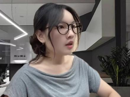 做亚马逊如何借助AI提效?(新手友好 镜头节奏、场景逻辑还原度很高,不用重新构思脚本,直接复用经过市场验证的爆款视频框架,大幅节省拍摄剪辑成本。
#亚马逊 #亚马逊视频 #跨境视频 #跨境运营 #亚马逊电商