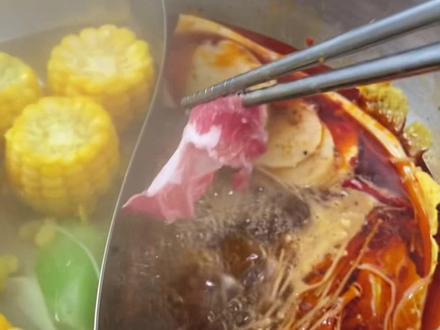 #羊肉切卷机 第二次使用,听了网友的建议,肉冻成圆柱形了,机器也调了,你们猜成功了吗?#肉食爱好者 #羊肉切片机 #日常分享 #羊肉